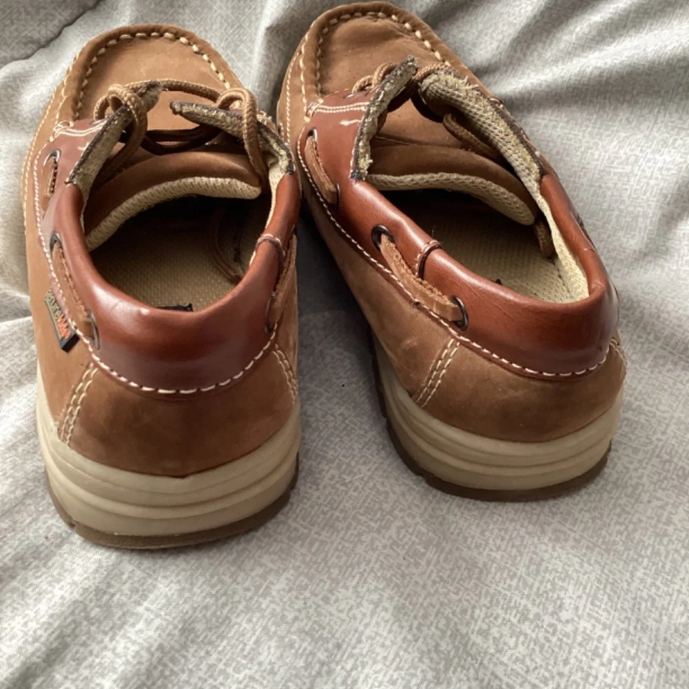 Toddler Boy Boat Shoes Size 12 Whale on soles Brown
